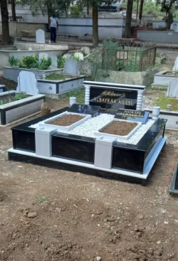 Aile Mezarı Aile Mezarı